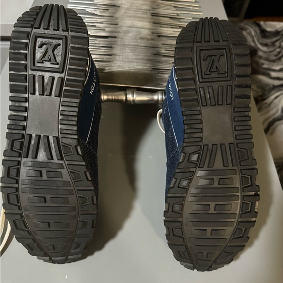 LOUIS VUITTON DENIM SNEAKER SIZE 39 (9 US) - Picture 7 of 9